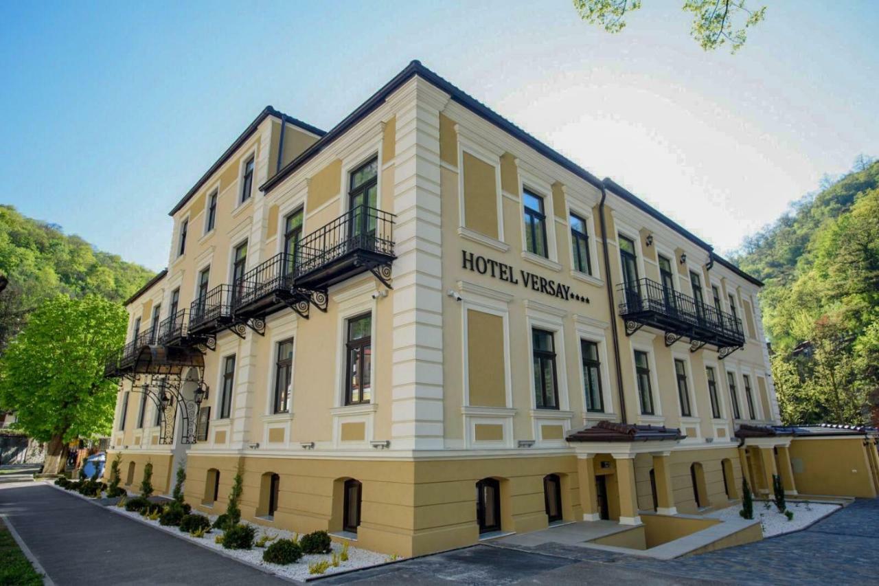 Hotel Versay Baile Herculane Ngoại thất bức ảnh